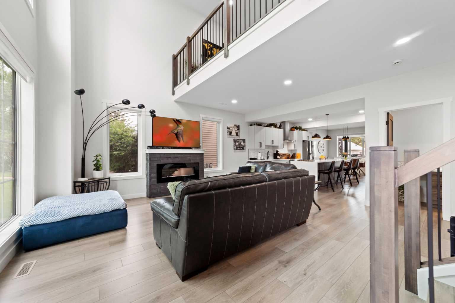 4825 54 Street B+D