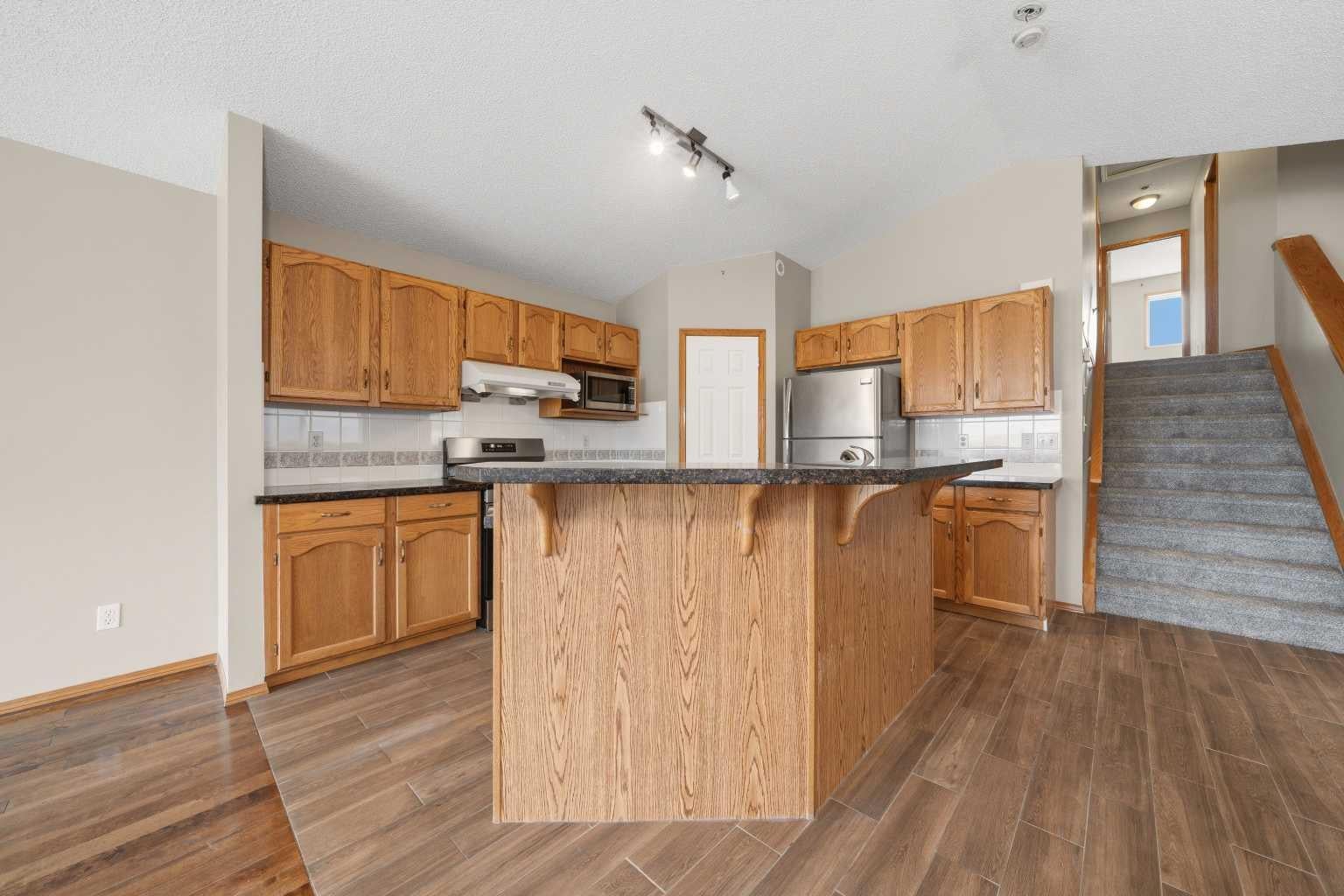 142 Arbour Meadows Close NW