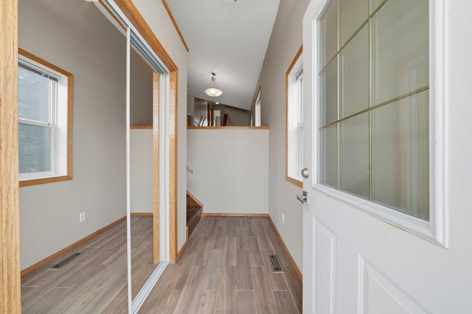 142 Arbour Meadows Close NW