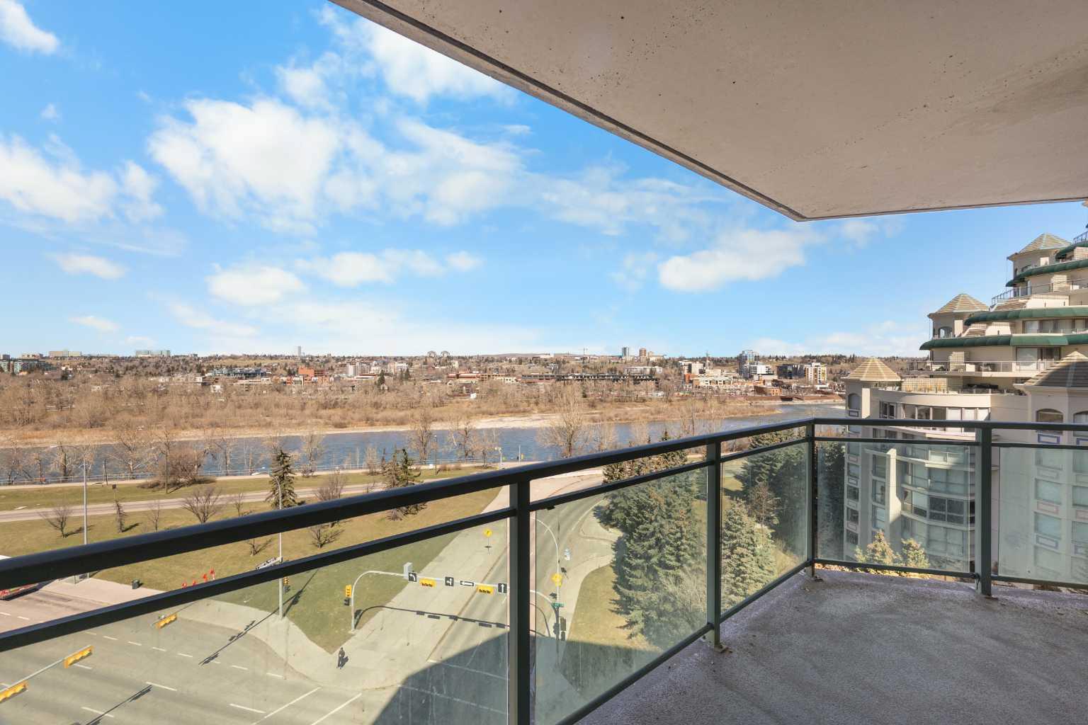 1121 6 Avenue SW 901