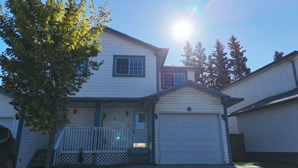Photo of 465 MAKENNY Street #6, Hinton, AB T7V 1H3 (MLS # A2342118)