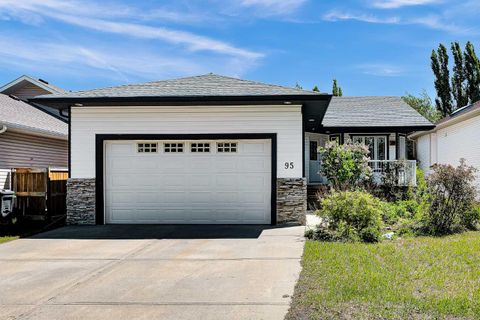 Photo of 95 Cambridge Glen Drive, Strathmore, AB T1P 1W1 (MLS # A2319859)