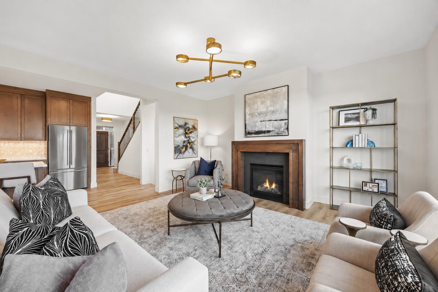 460 Discovery Place SW