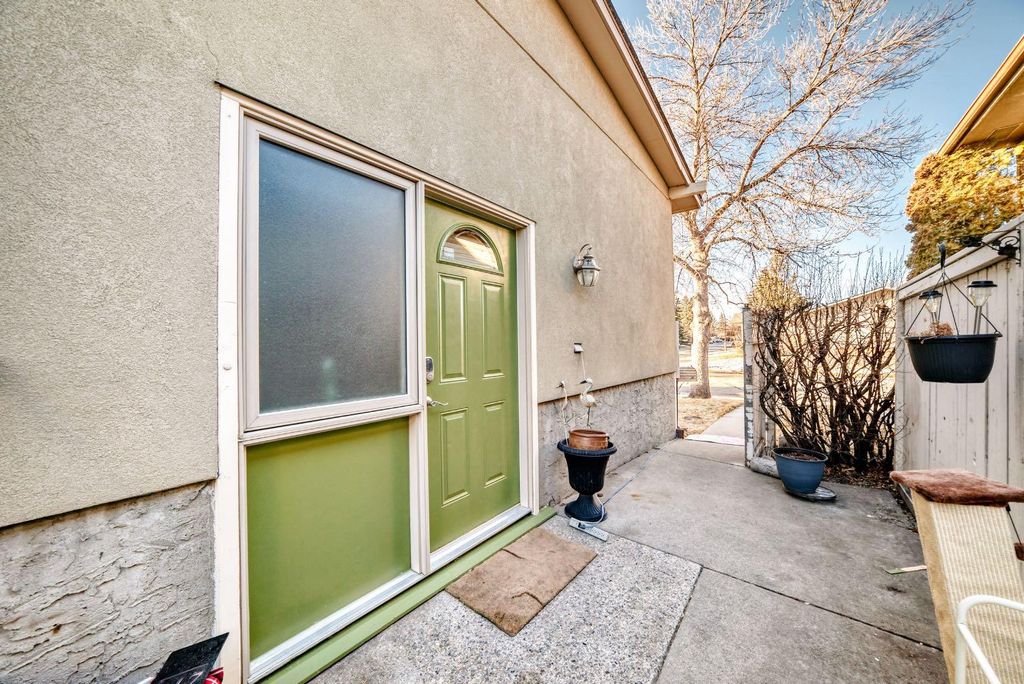 Photo of 274 Templeview Way NE, Calgary, AB T1Y 3Y9 (MLS # A2305342)