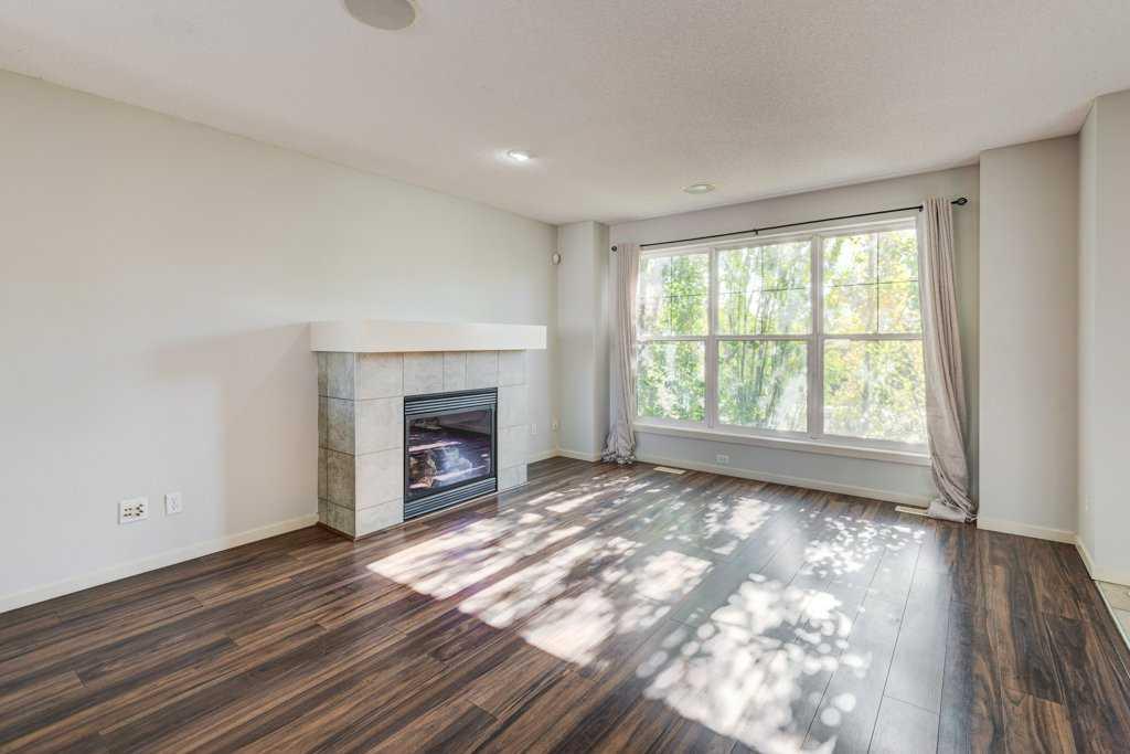 176 Walden Drive SE