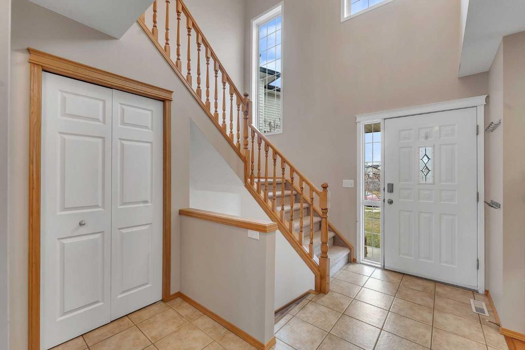 Photo of 52 Covewood Green NE, Calgary, AB T3K 5G5 (MLS # A2296226)