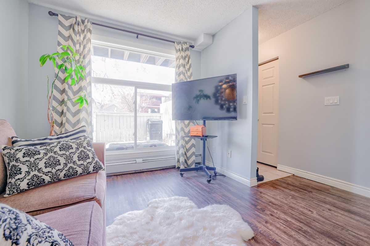 3820 Parkhill Place SW 2