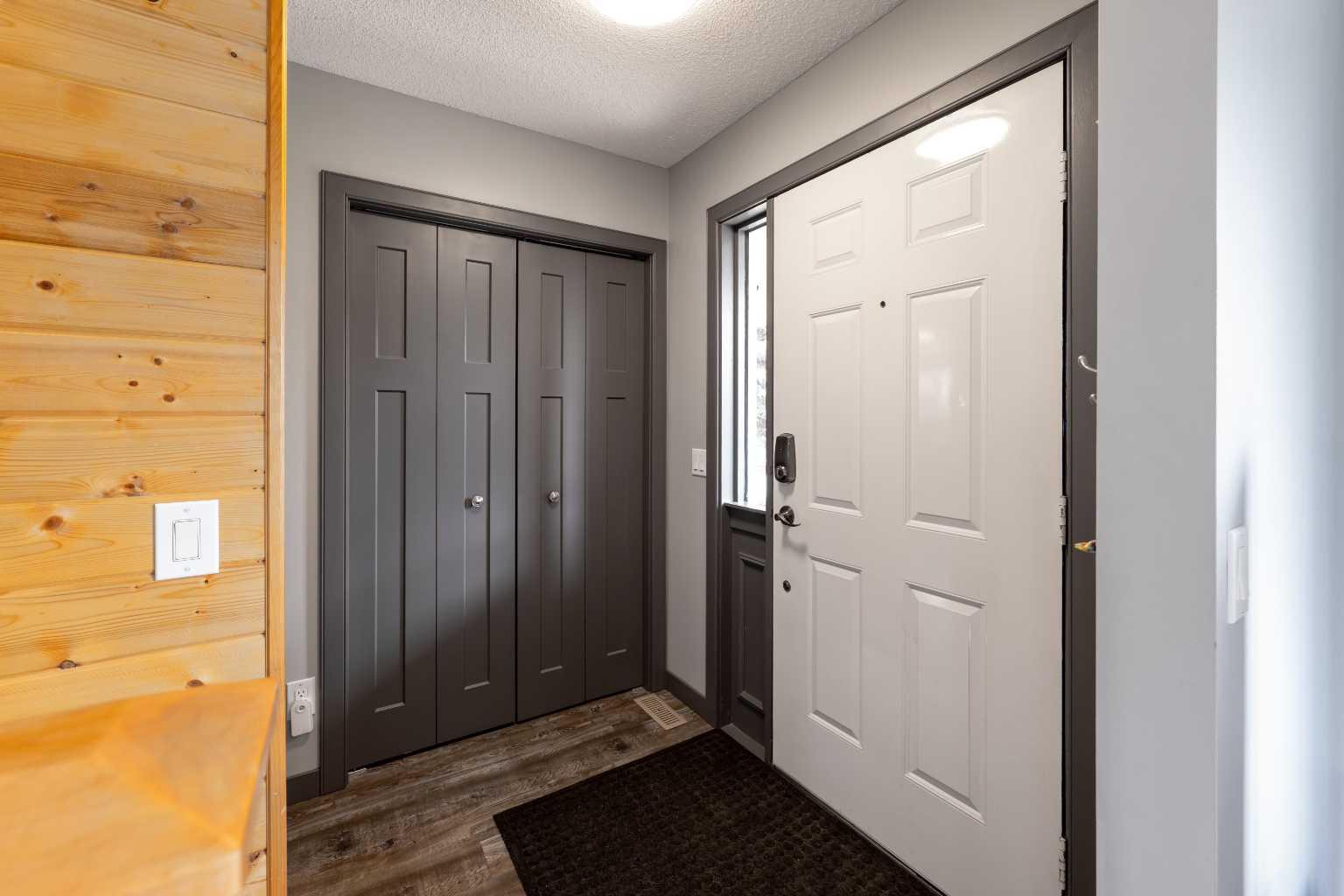 11 Woodside Circle
