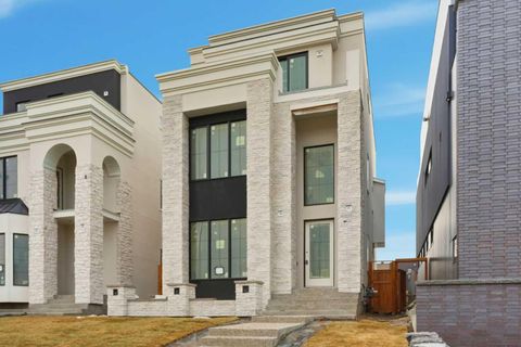 2133 29 Avenue SW Calgary AB T2T 1N6