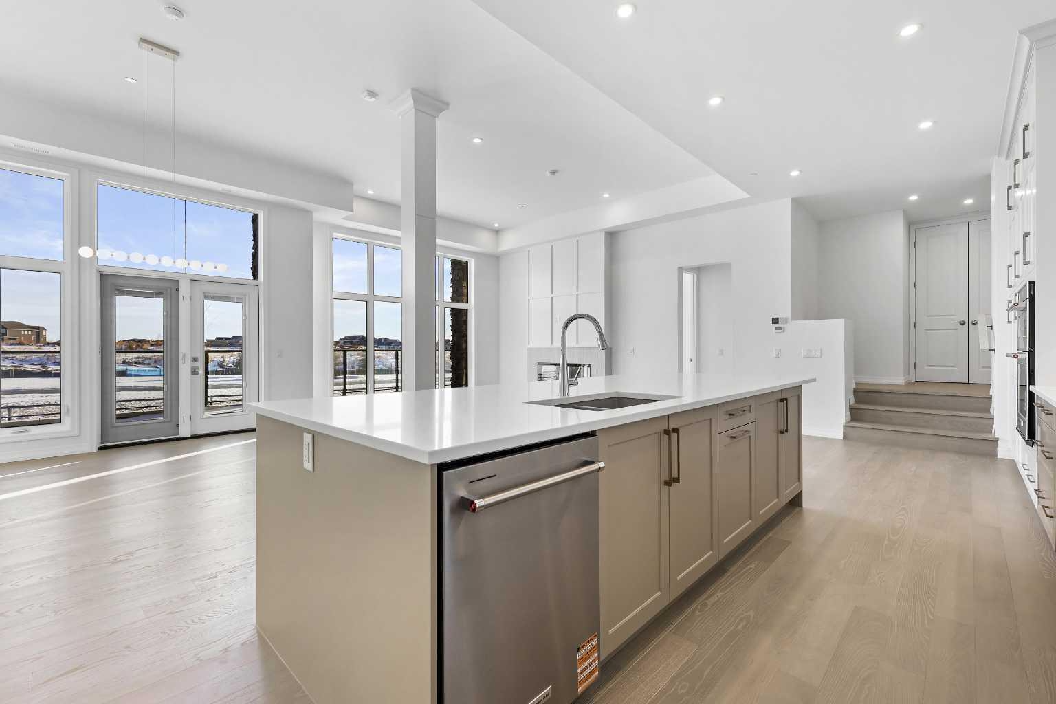 140 Marina Cove SE 101