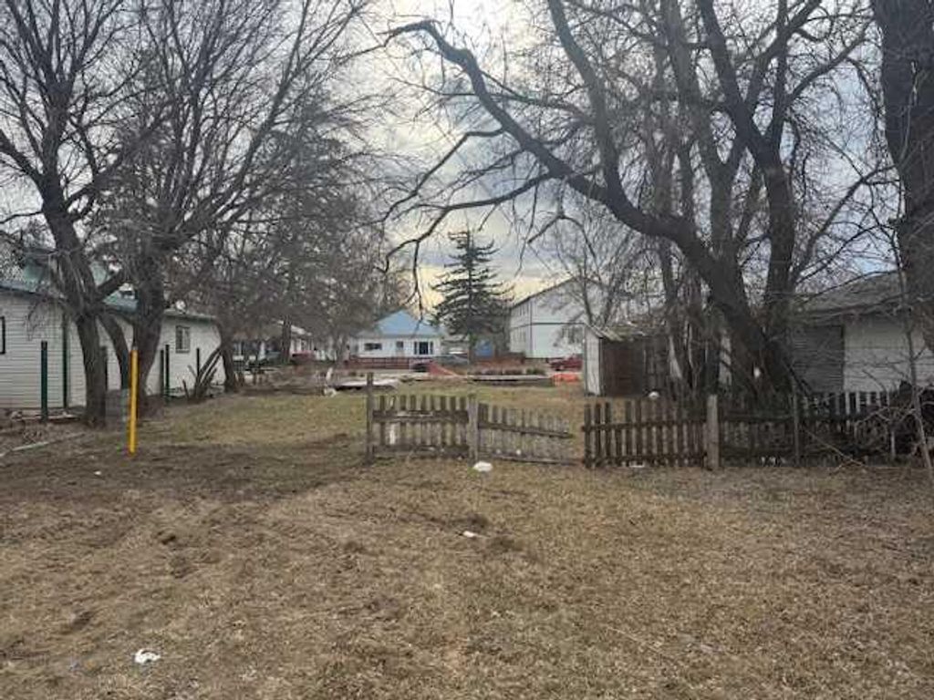 Photo of 207 Centre Street, Brooks, AB T1R 0R9 (MLS # A2300901)