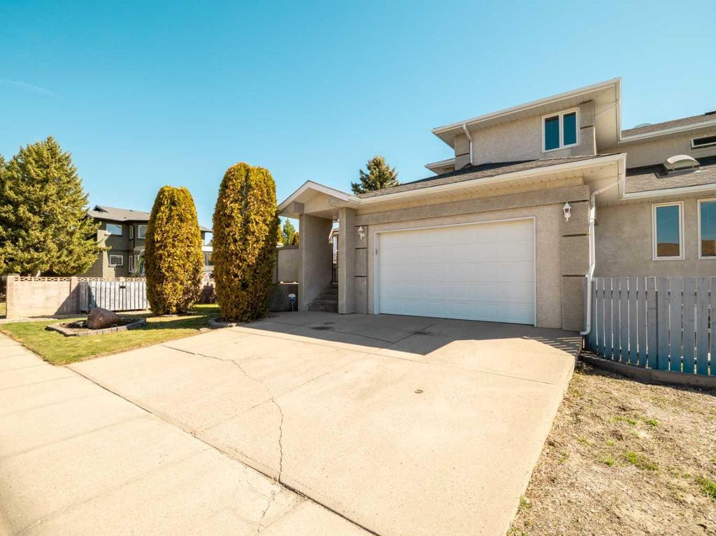 Photo of 6005 46A Street, Taber, AB T1G 1E3 (MLS # A2316759)
