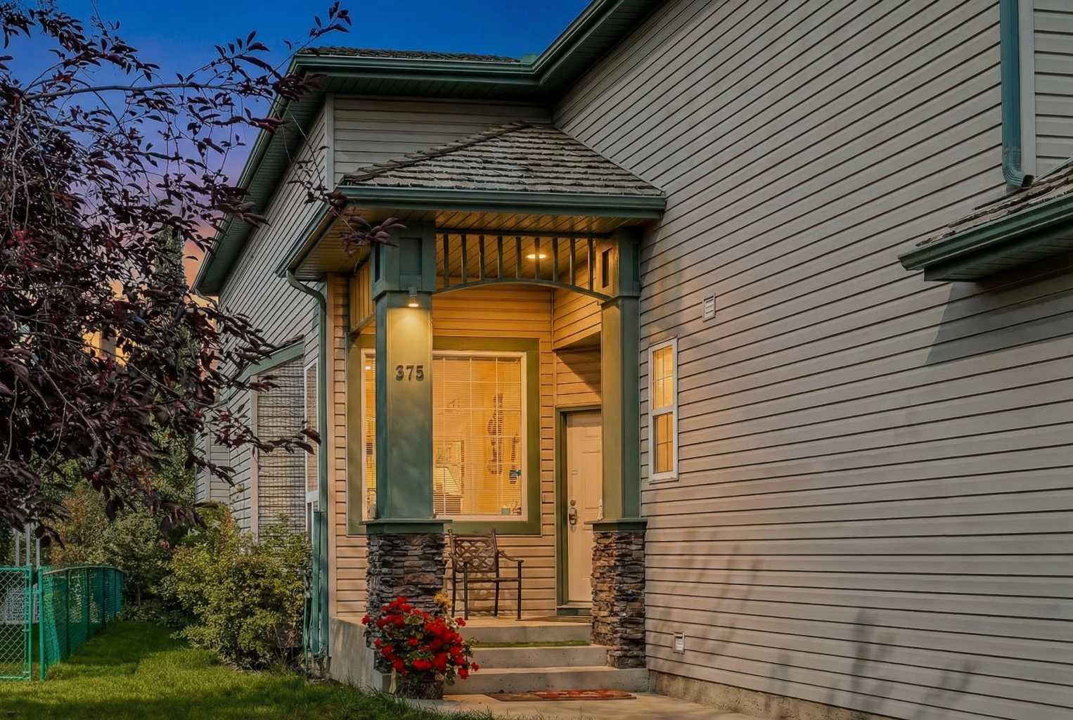 375 Douglas Glen Gardens SE