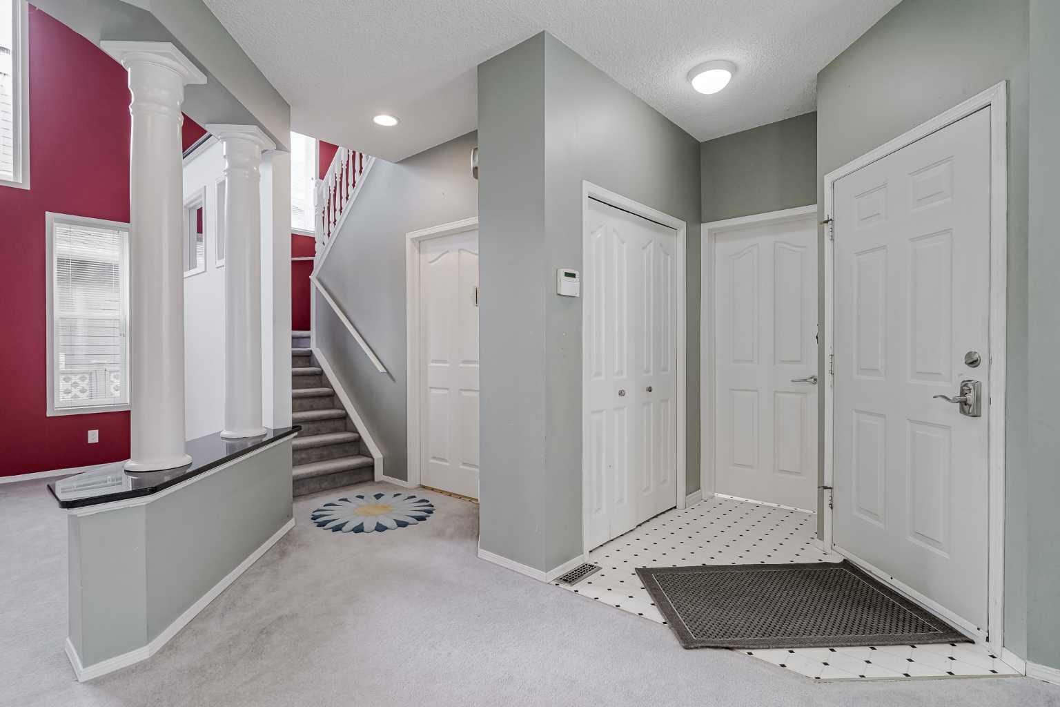 375 Douglas Glen Gardens SE