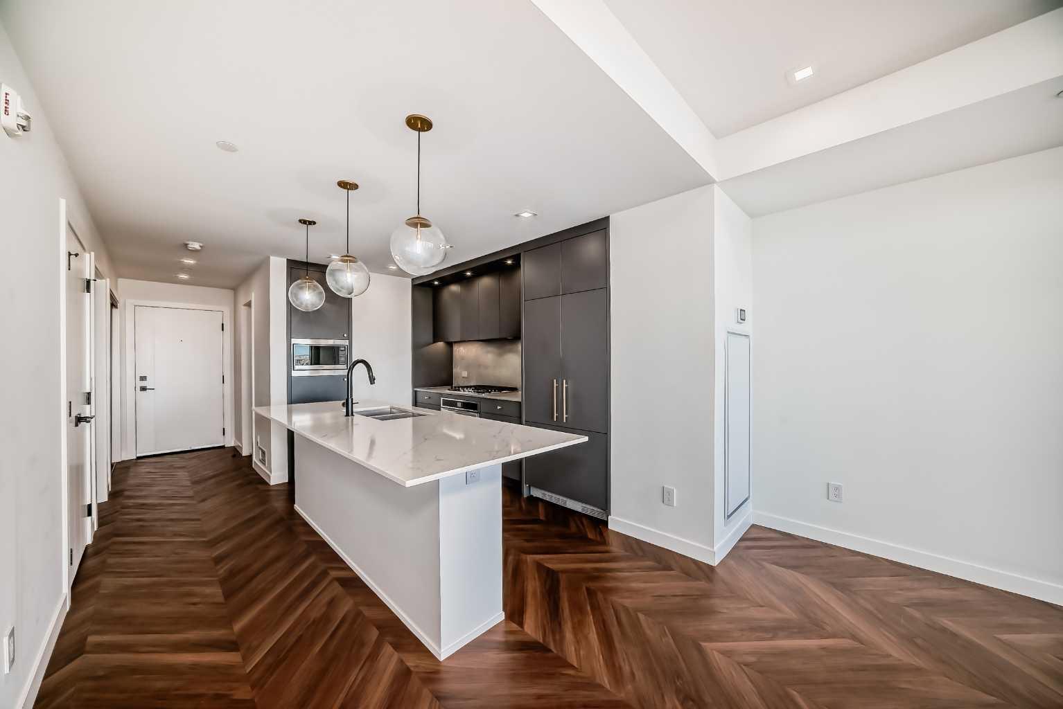 8445 Broadcast Avenue SW 607