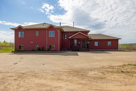 Photo of 200 Weiss Drive, Saprae Creek, AB T9H 5B4 (MLS # A2298029)