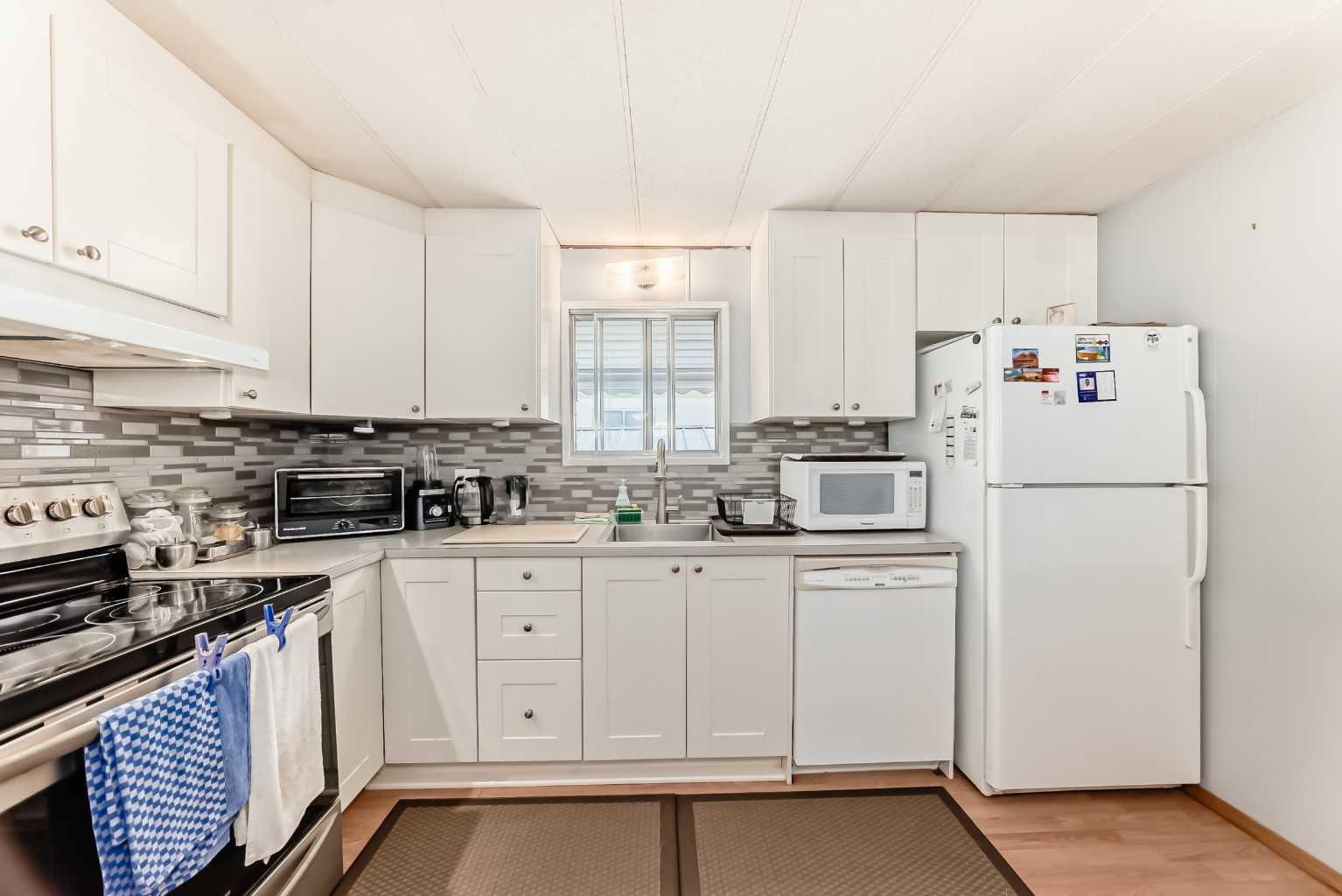 99 Arbour Lake Road NW 69