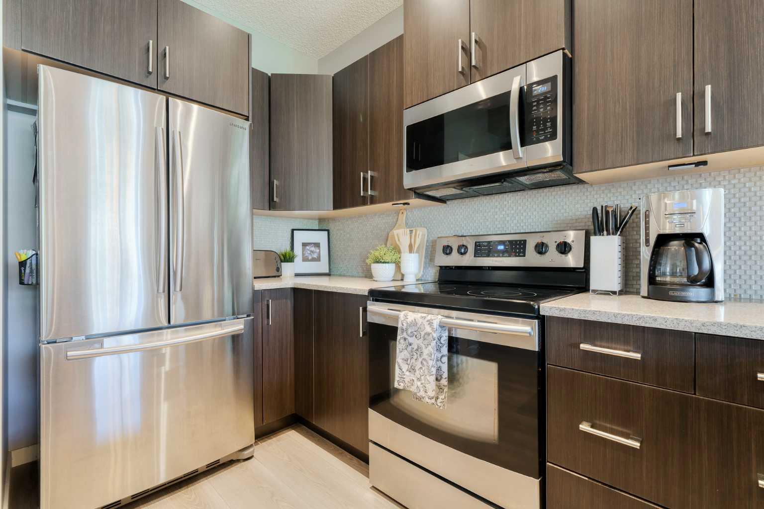 271 River Heights Crescent