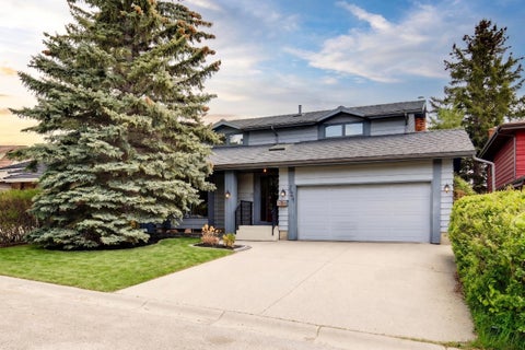 Photo of 124 Edgehill Close NW, Calgary, AB T3A 2X1 (MLS # A2302408)