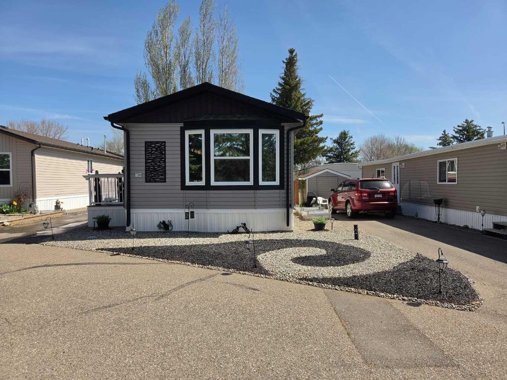 Photo of 2300 13th Street N #70, Lethbridge, AB T1H 4E8 (MLS # A2310054)