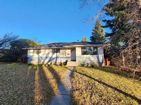 Photo of 3828 19 Street NW, Calgary, AB T2L 2B5 (MLS # A2354642)
