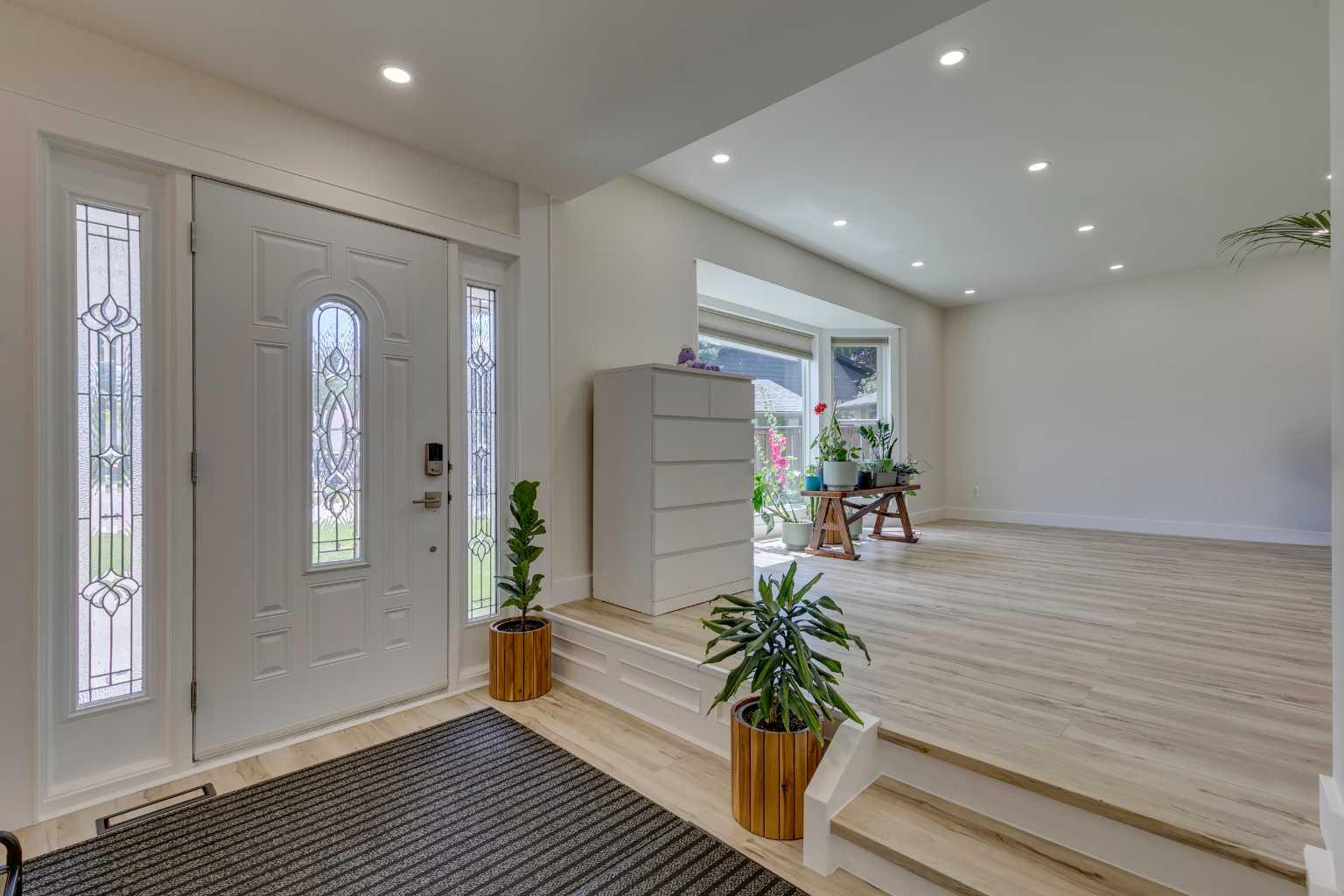 124 Brookmere Bay SW