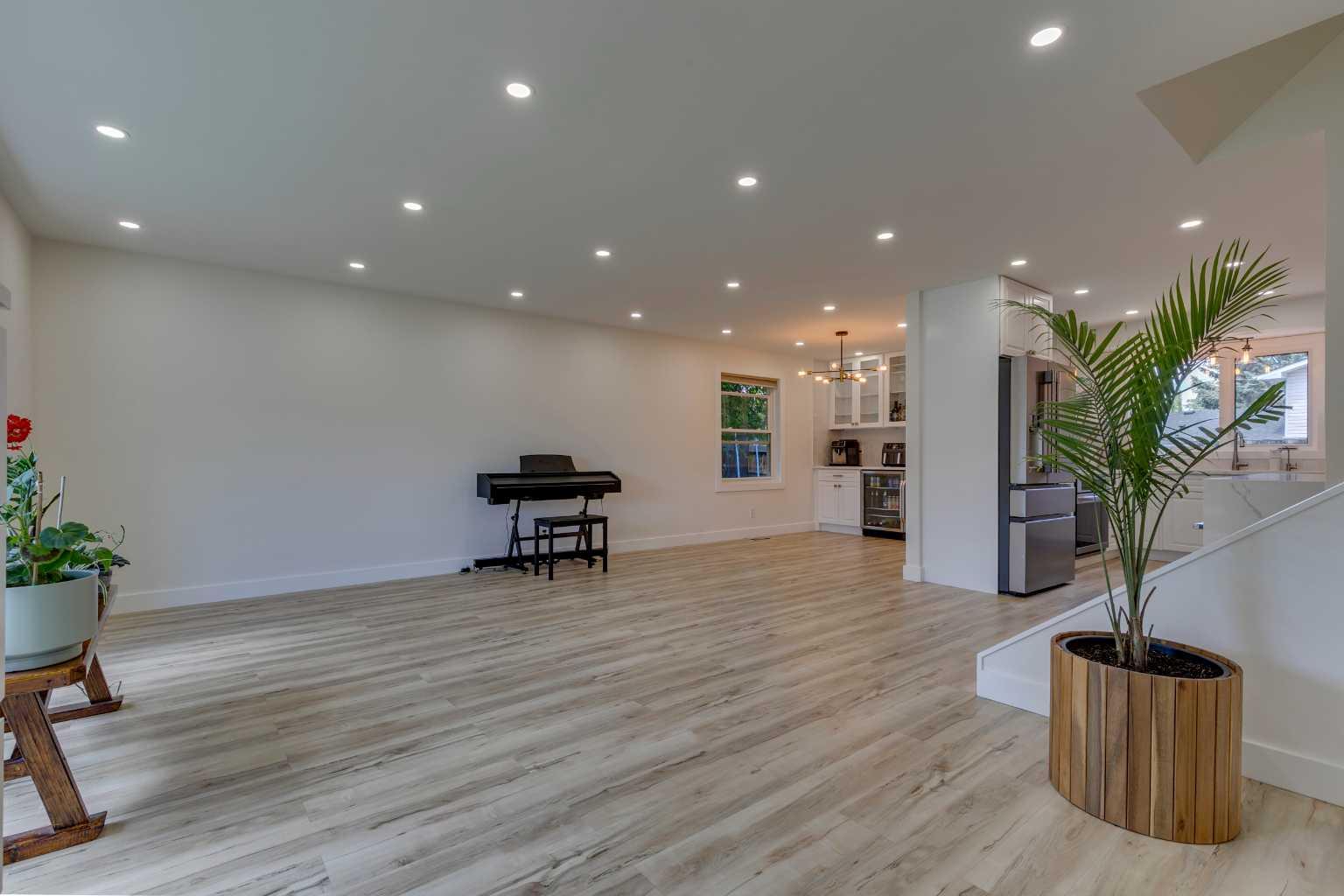 124 Brookmere Bay SW