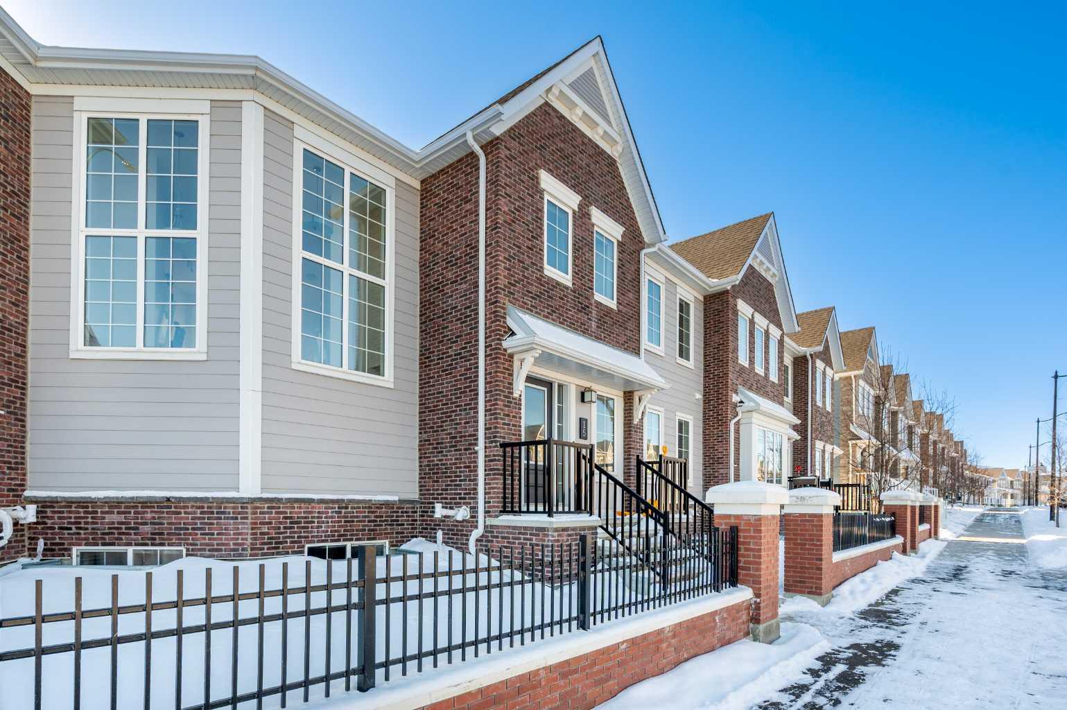 15 Yorkville Avenue SW