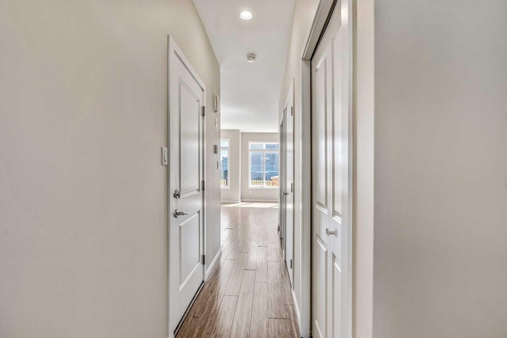 Photo of 462 Highlands Boulevard W #3, Lethbridge, AB T1J 5K5 (MLS # A2341210)