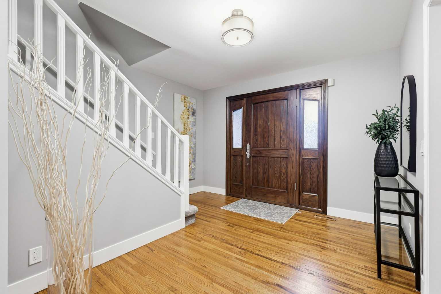 723 Willamette Drive SE