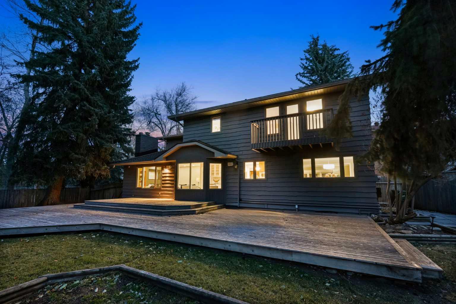 723 Willamette Drive SE