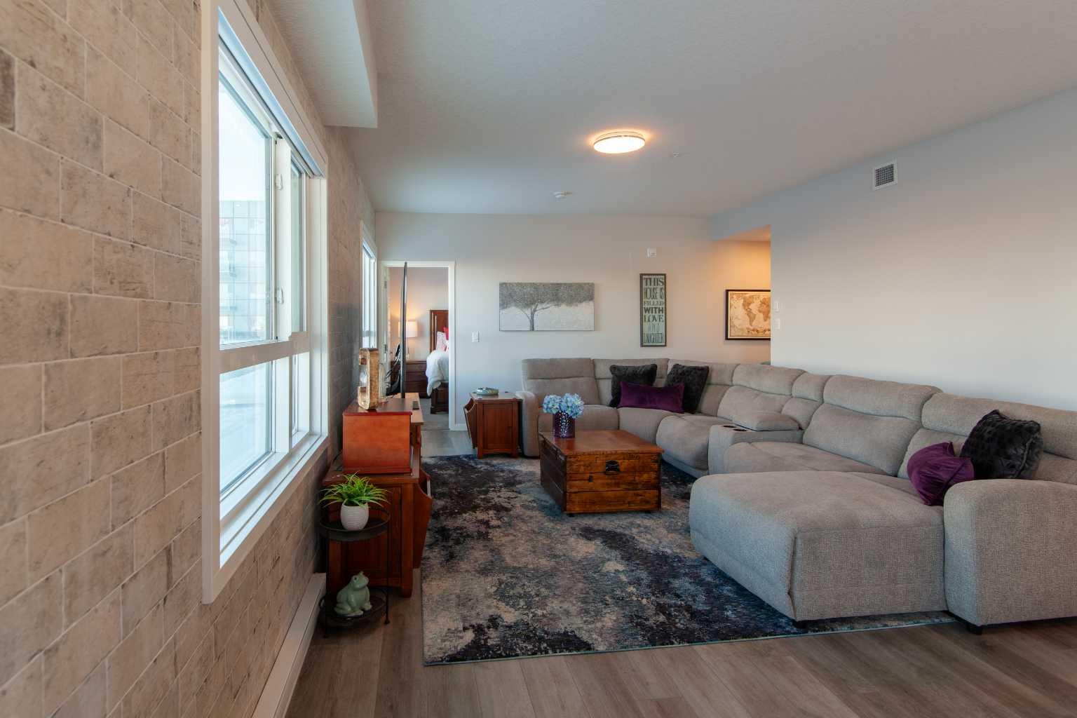 40 Carrington Plaza NW 103