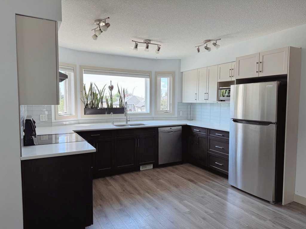 128 Strathcona Circle