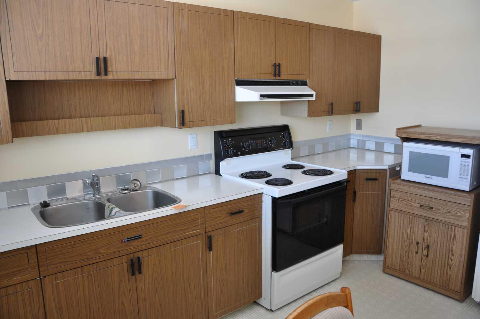 3727 Logan Crescent SW