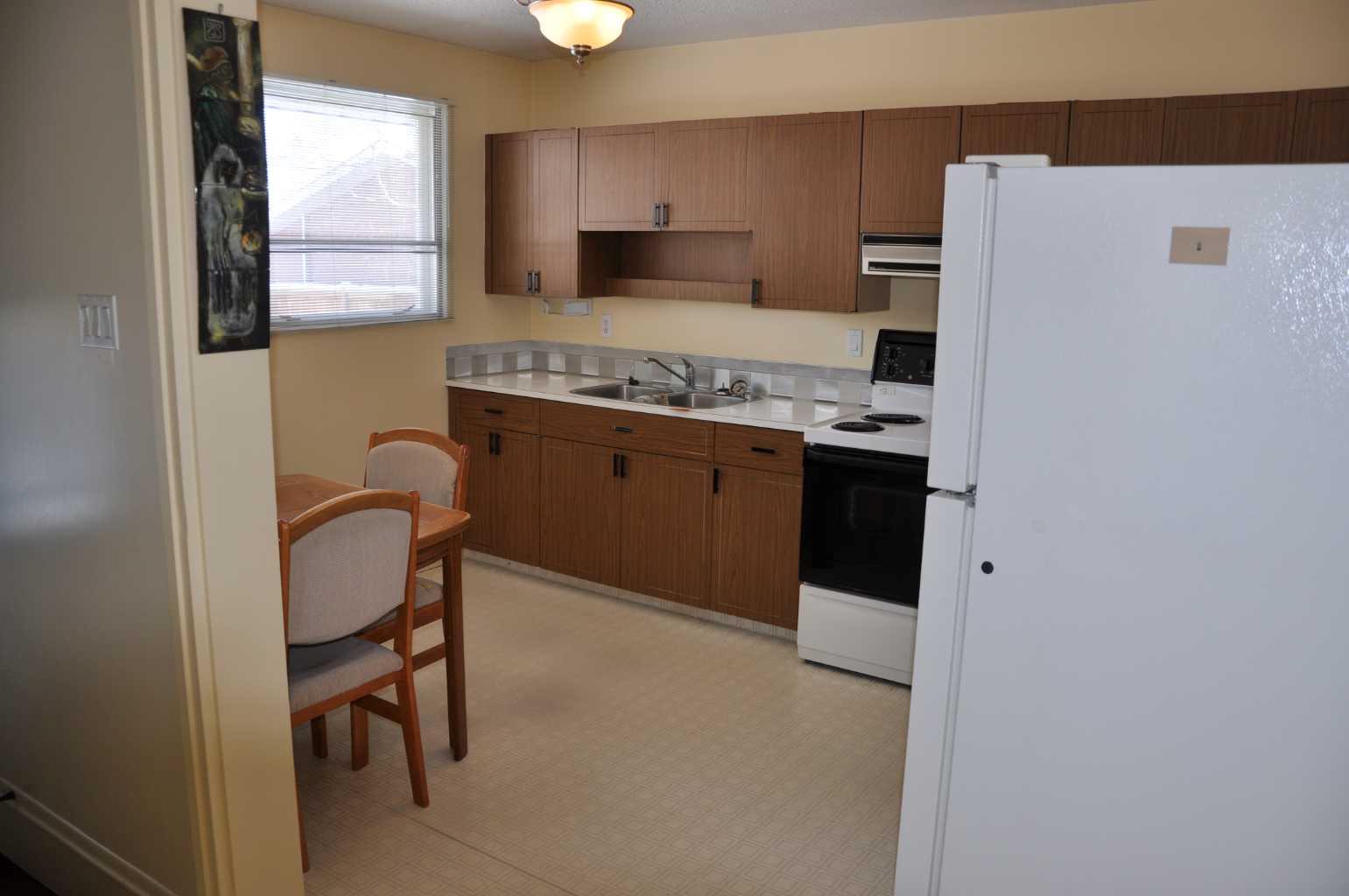 3727 Logan Crescent SW