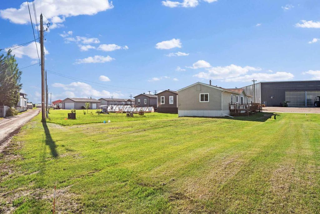 Photo of 8 Trochu Avenue, Trochu, AB T0M 2C0 (MLS # A2323665)