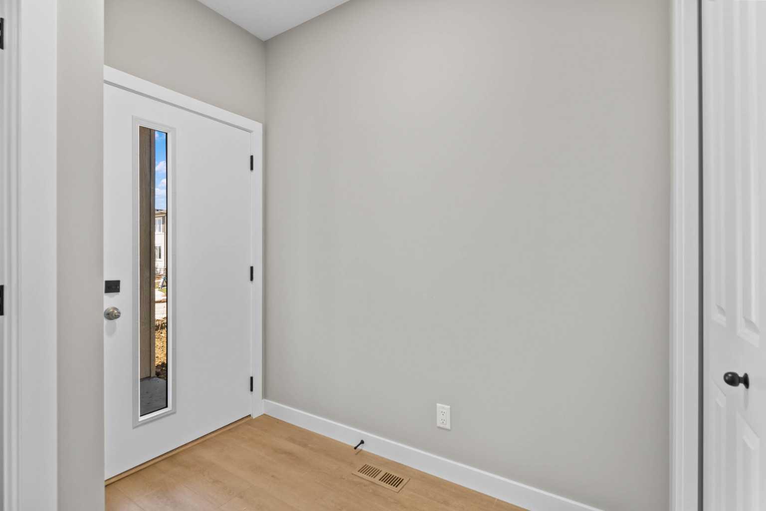 159 Belvedere Crescent SE