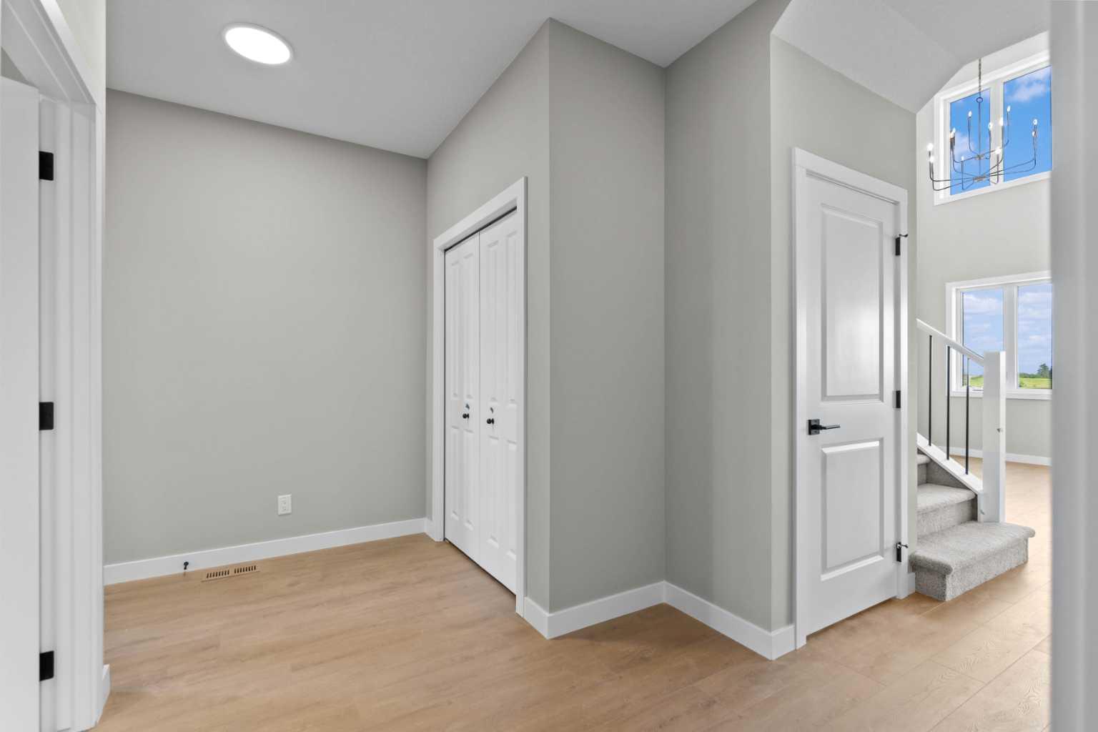 159 Belvedere Crescent SE