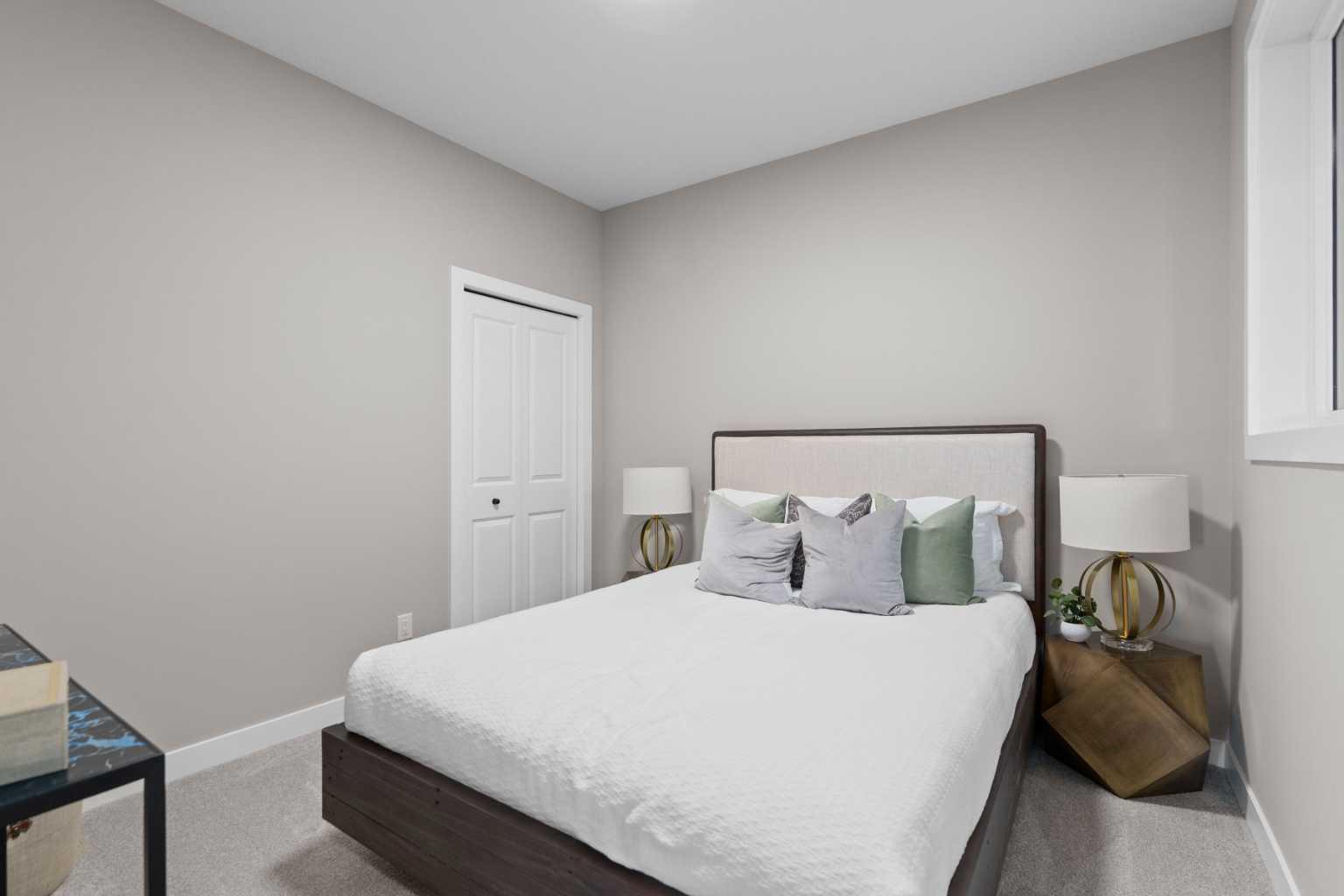 159 Belvedere Crescent SE