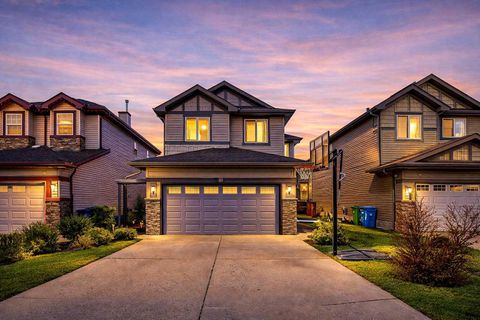 10 Bridlerange Circle SW Calgary AB T2Y 5H4