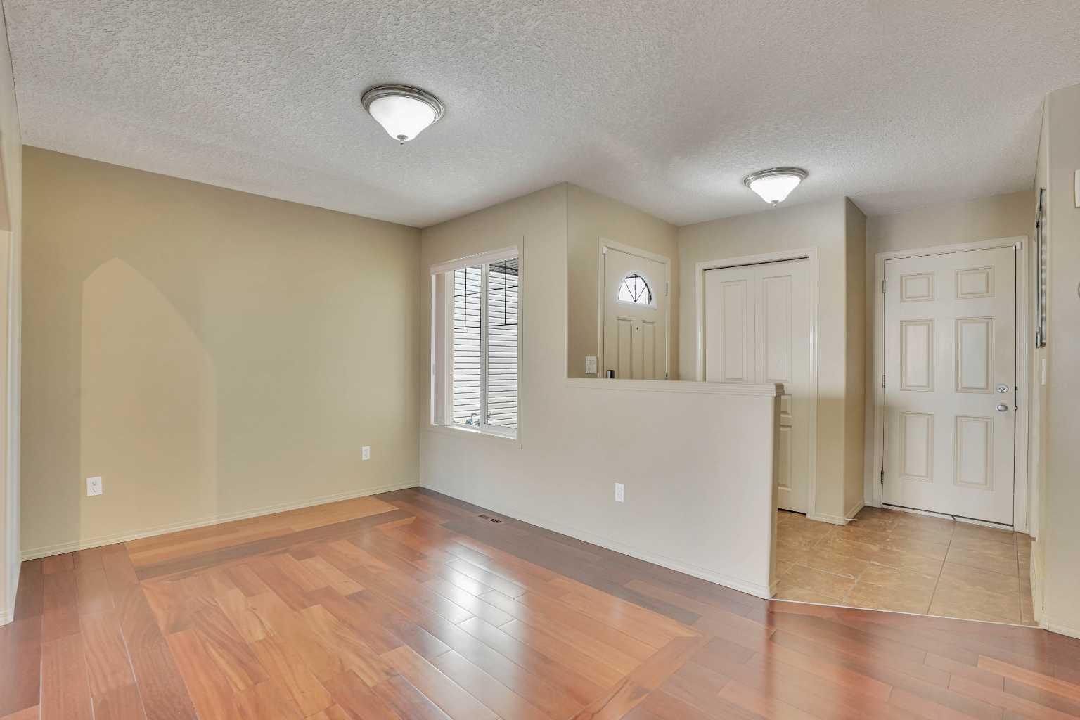 10 Bridlerange Circle SW