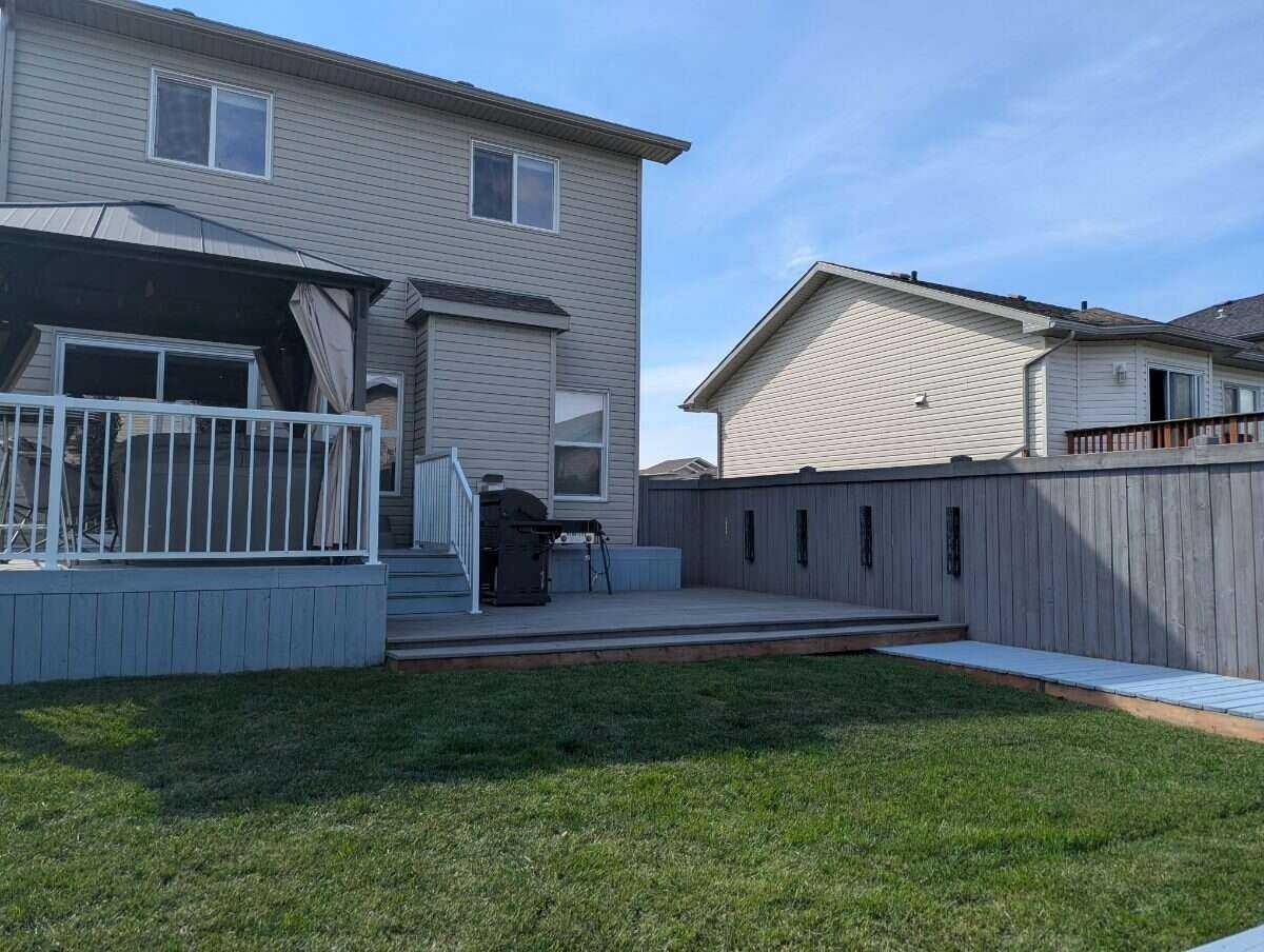 8625 Willow Drive