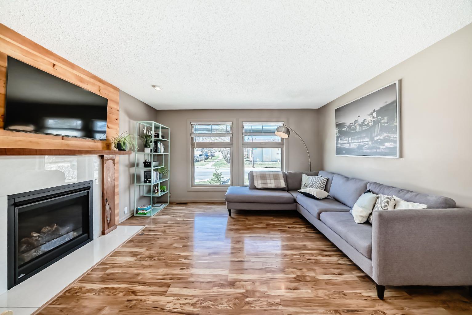 87 Berwick Crescent NW