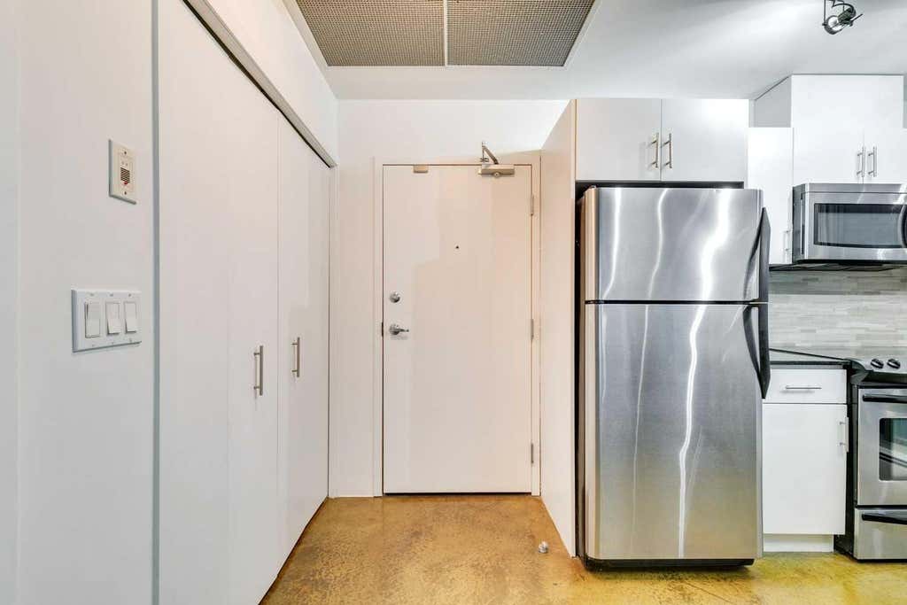 Photo of 135 13 Avenue SW #2008, Calgary, AB T2R 0W8 (MLS # A2319806)