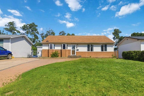 Photo of 18 Clark Crescent, Fort McMurray, AB T9H 1M8 (MLS # A2326402)