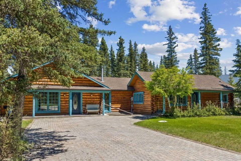 Photo of 4 Pine Avenue, Bragg Creek, AB T0L 0K0 (MLS # A2341267)