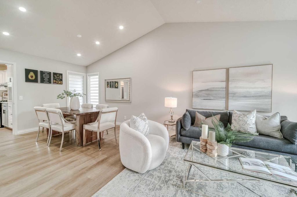 Photo of 8286 Edgebrook Drive NW, Calgary, AB T3A 4N1 (MLS # A2313967)