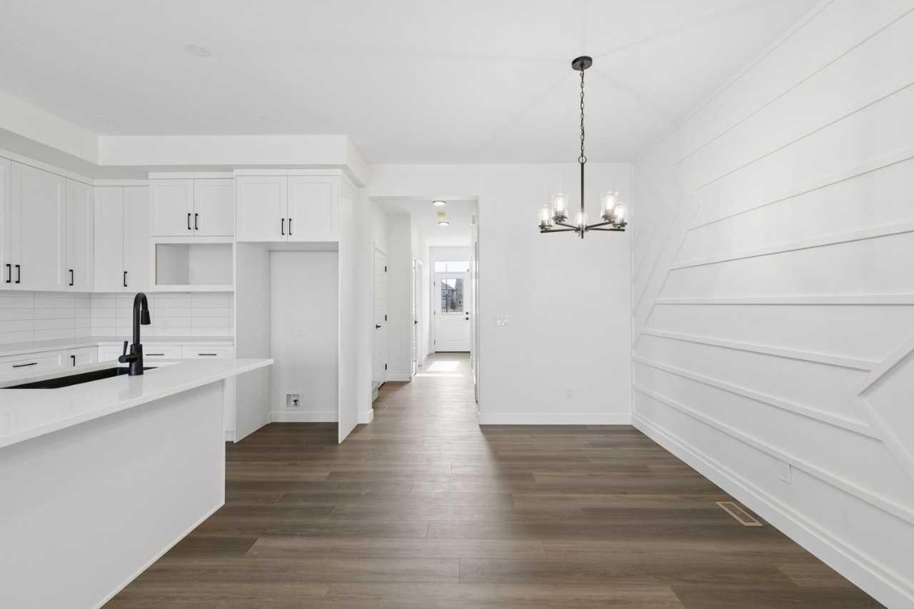 31 Lewiston Park NE
