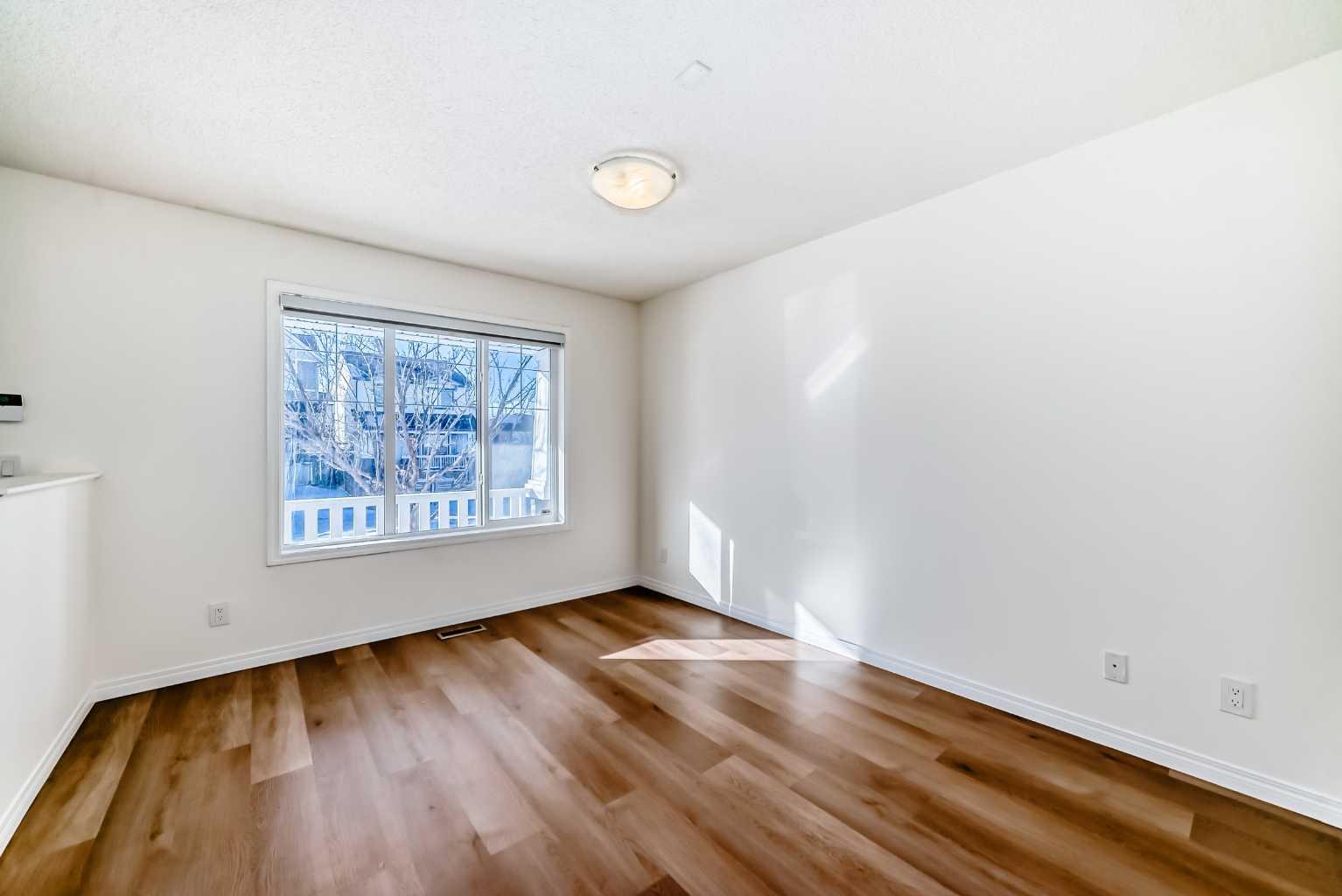 10 Bridlecrest Manor SW