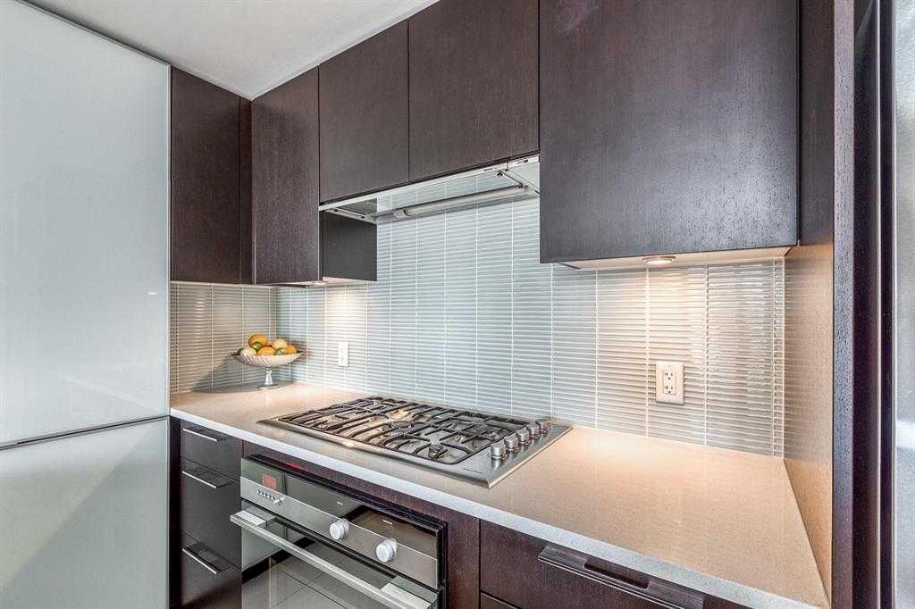 1111 10 Street SW 1005